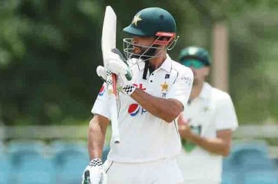 Internet praises Shan Masood for his double century against AUS PM XI