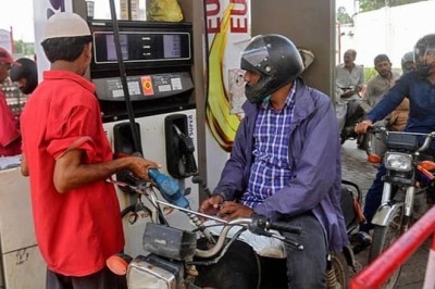 Petrol price slashed by Rs14/ litre for next fortnight