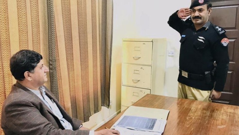 Swat police direct cops, officers to 