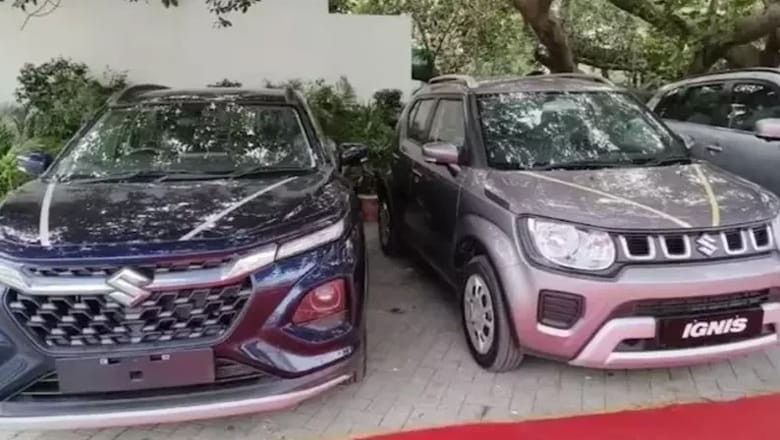 Boss gifts brand new cars to loyal employees