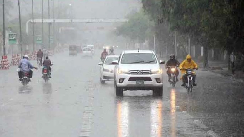 Karachi to receive heavy rain with thunderstorm today