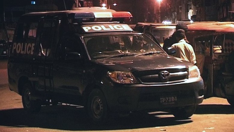 SHO, four cops arrested for looting Rs10.8 million from businessman in Karachi