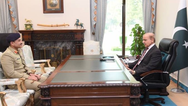 PM Shehbaz, newly-pick cabinet members visit GHQ to meet COAS