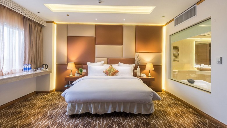 Federal ministers, public officers banned from staying in five-star hotels