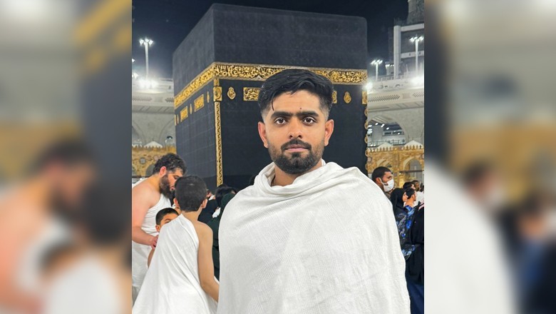 Babar Azam performs Umrah, prays for humanity's peace