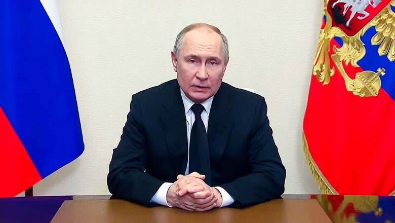 Russian President Putin claims concert attackers tried to flee to Ukraine