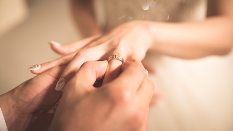 Gifts to wife at marriage or before separation are non-returnable, SHC rules