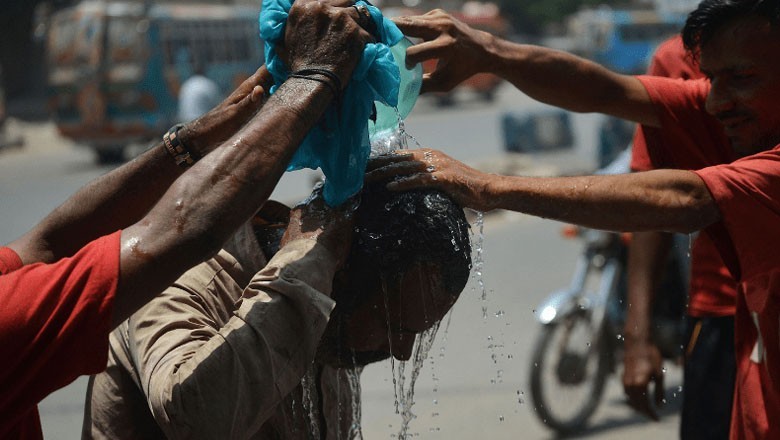 Feels-like temperature in Karachi reaches 54°C
