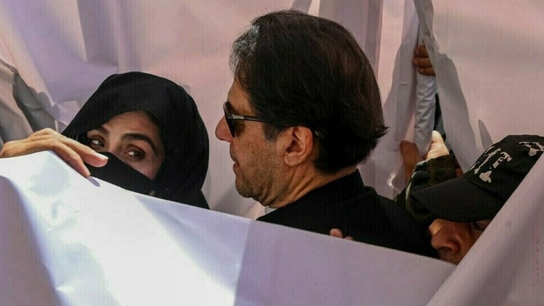 Court extends physical remand of Imran, Bushra Bibi in Toshakhana case