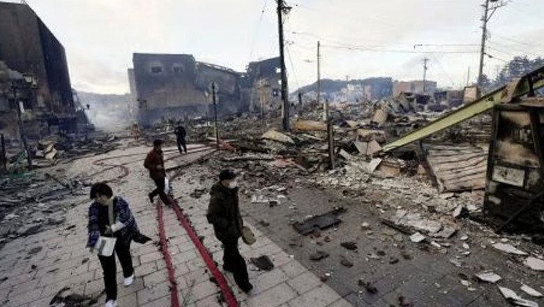 Japan tsunami warning issued after strong earthquake strikes kyushu