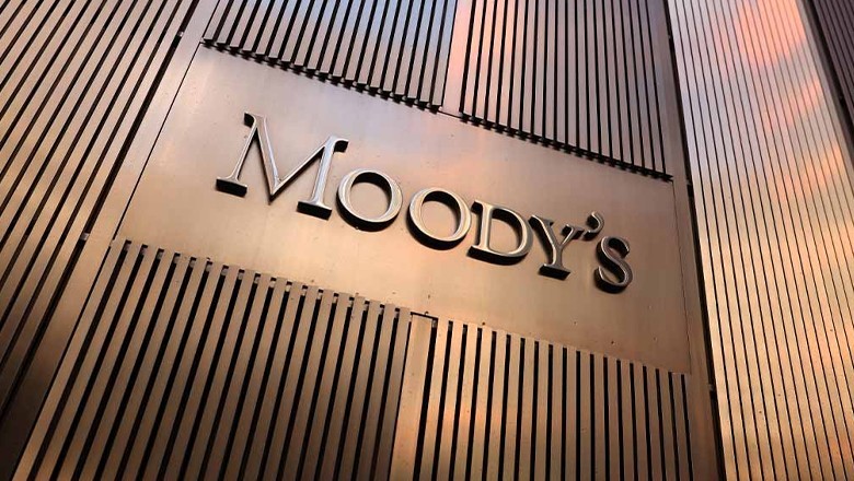 Moody's upgrades Pakistan's ratings to 'Caa2' with positive outlook