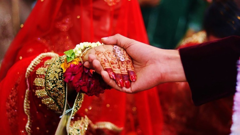 Survey reveals 81% of Pakistanis opt for arrange and only 18pc love marriages
