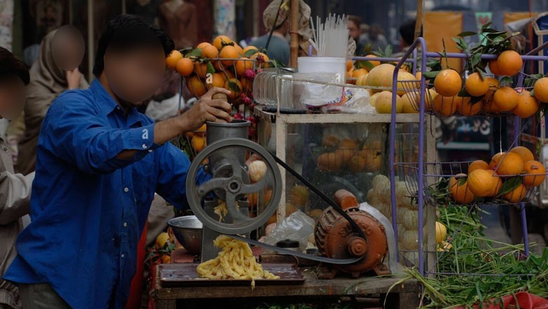 Shop owner arrested for mixing his 'urine' in fruit juice