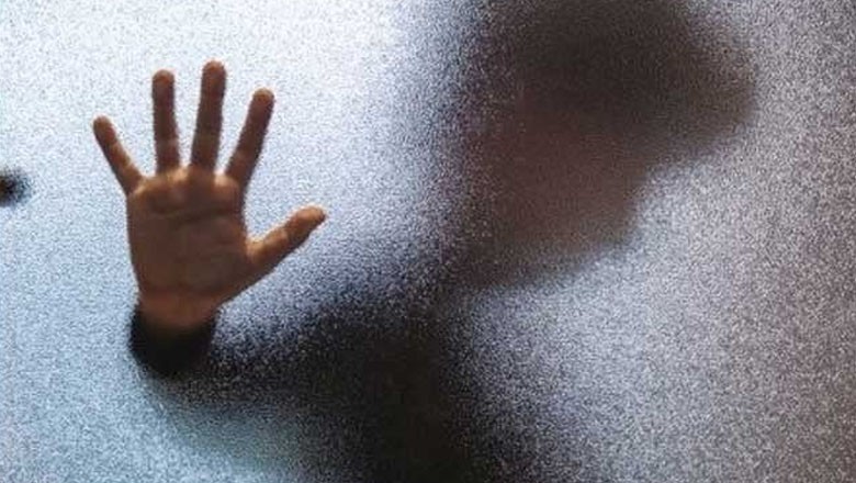 Enraged citizens storm Police Station and burn child rapist in Brazil