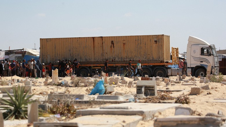 Israel sends unidentified bodies of Palestinians to Gaza in a container