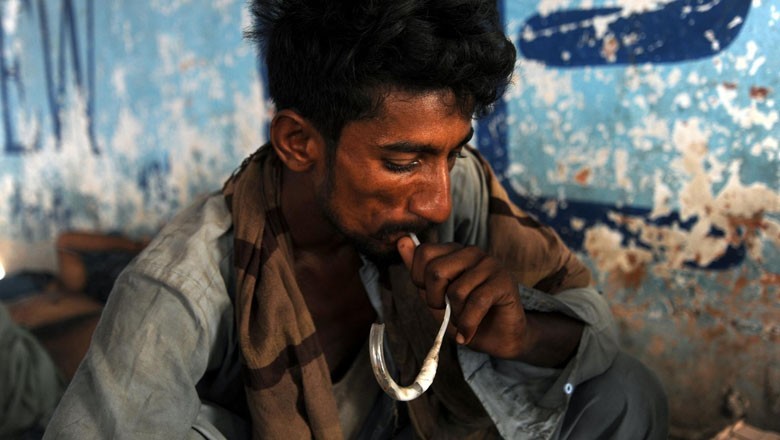 Over 10m Pakistanis, including 3m students, are drug addicts: report