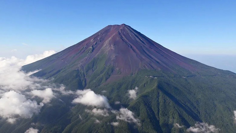 A rare sight: Mount Fuji experiences longest snowless period in 130 years