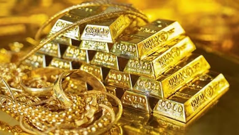 Gold prices edge up in Pakistan