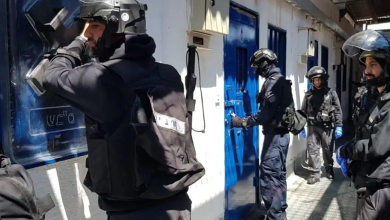 Israel forces Palestinian female prisoners to remove hijab: report