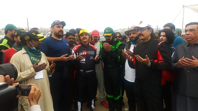 Asif Fazal Chaudhry emerges victorious in final round of Thal Jeep Rally