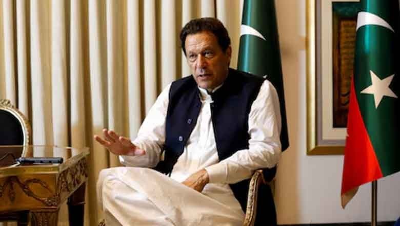 Imran allows party to hold talks with 'authorities' before protest: PTI lawyer