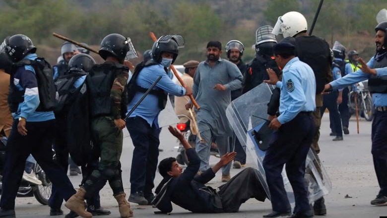 “Brute force, war-grade weapons were employed against unarmed peaceful citizens:” Imran Khan