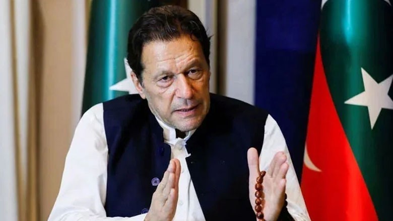 Imran Khan demands JIT, negotiation with establishment
