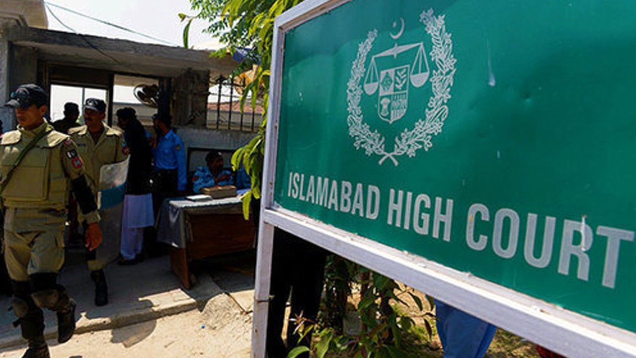 Man accused of Rs3.2bln corruption gets bail on surety bond of Rs100 by IHC