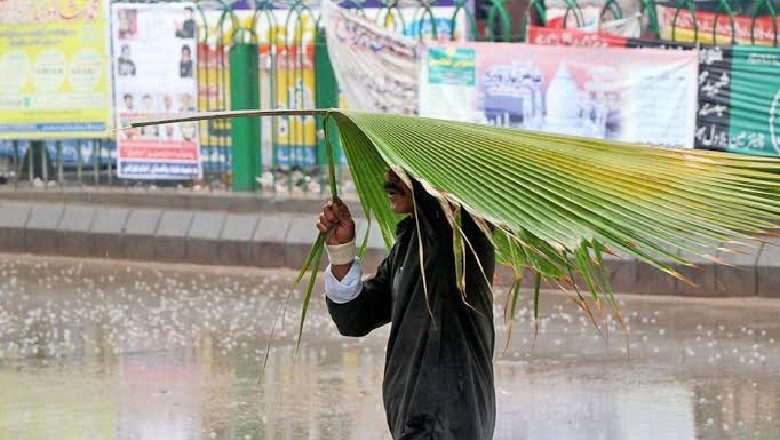 Karachi welcomes season's first winter rain