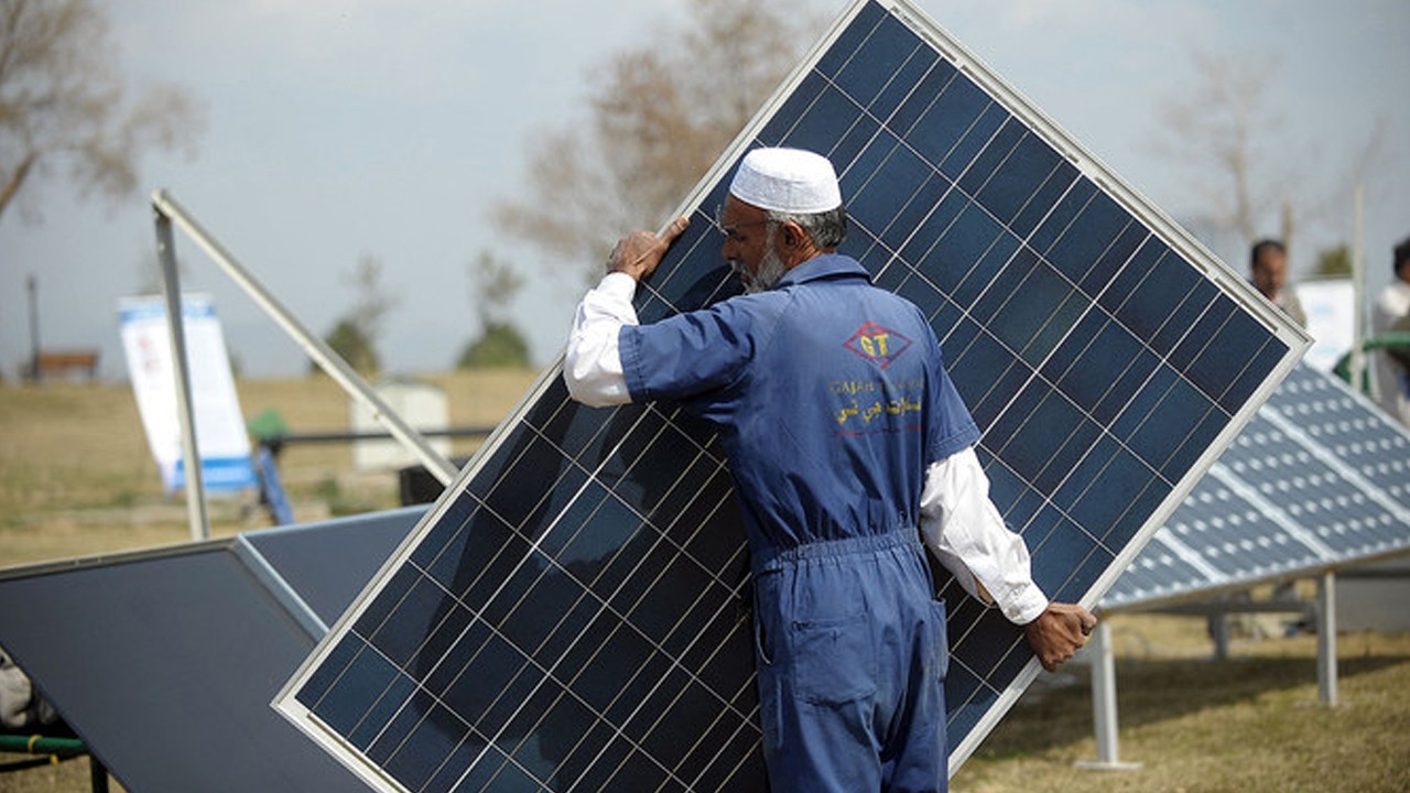 FBR uncovers Rs106 billion money laundering scandal in import of solar panels
