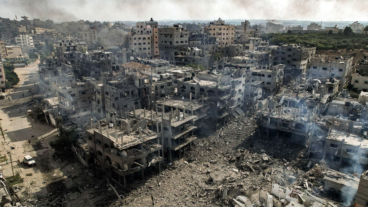 Israel and Hamas reach deal on Gaza ceasefire