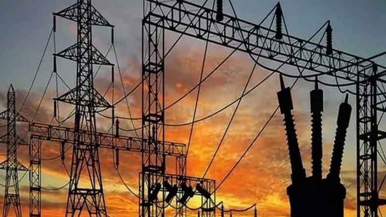 Karachi faces widespread power outage after EHT line tripping