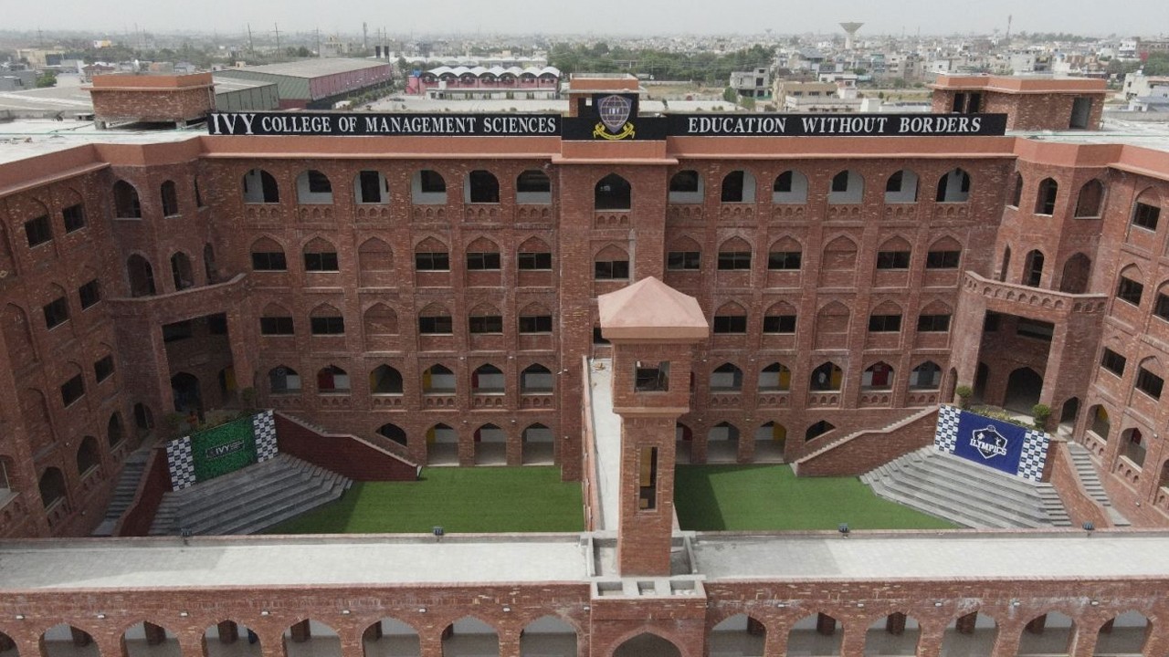 London University to launch educational activities in Lahore