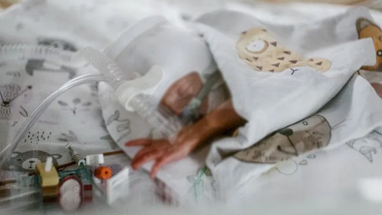 Woman gives birth to quintuplets at Bannu hospital