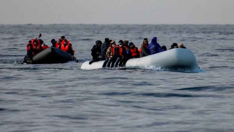 UK to deny citizenship to refugees who enter illegally by boats