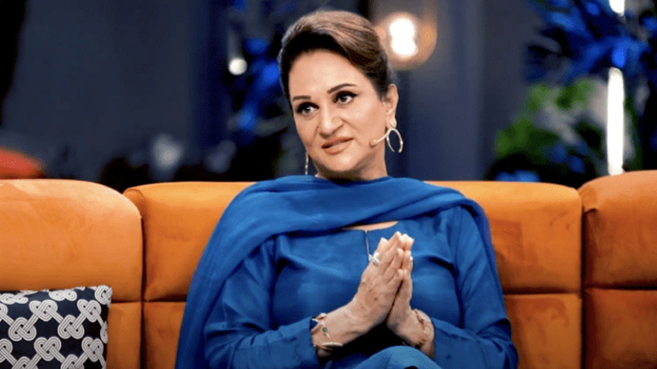 Bushra Ansari criticizes Ramadan transmissions for distracting people from worship