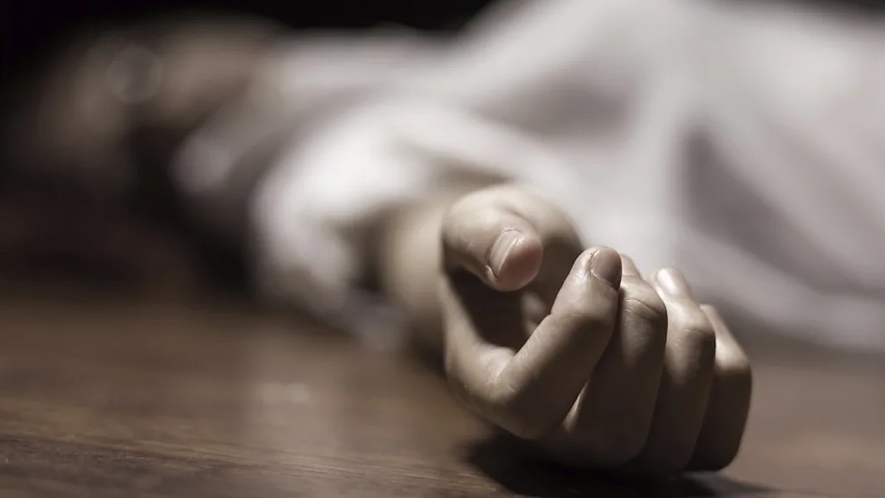 Pregnant woman shot dead for resisting robbery in Karachi