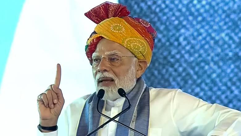 Modi faces flak after using ‘Muslims fix puncture’ slur during his speech