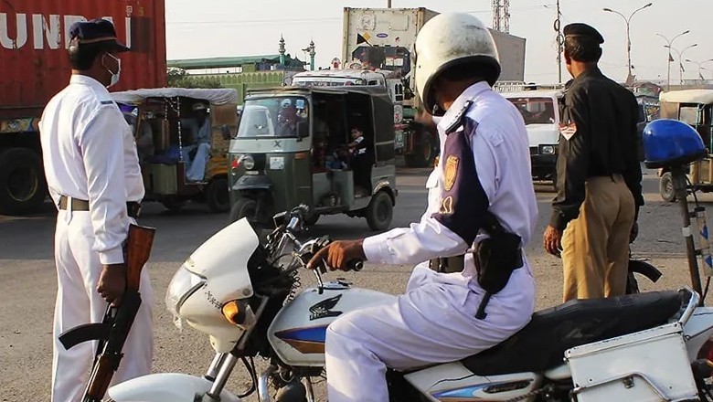 Karachi: Over 193 heavy vehicles confiscated for over-speeding and fitness failures