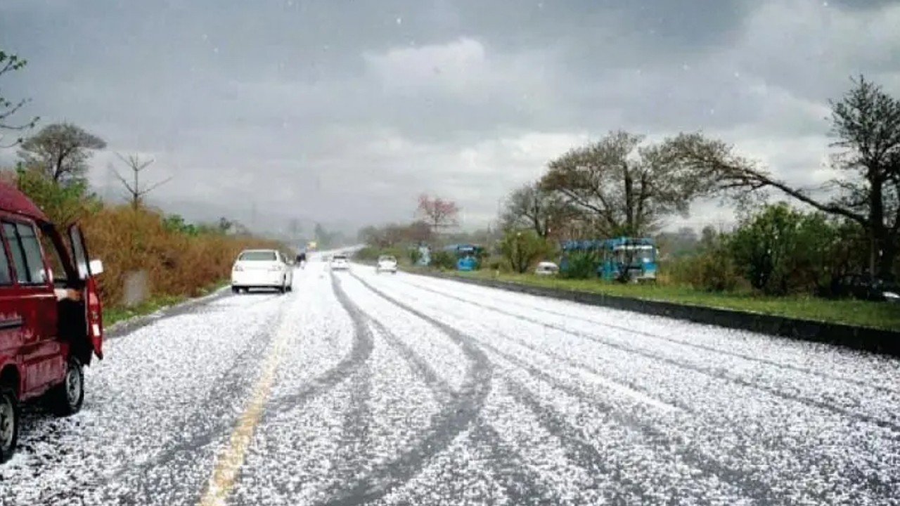 Heavy rainfall, hailstorm likely to lash Islamabad within 12 hours