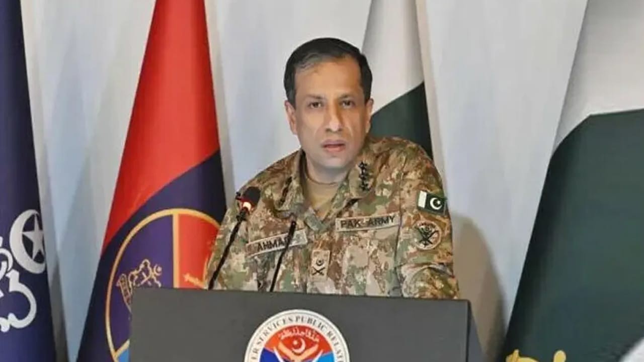 Indian army officers behind terror plots in Pakistan: DG ISPR