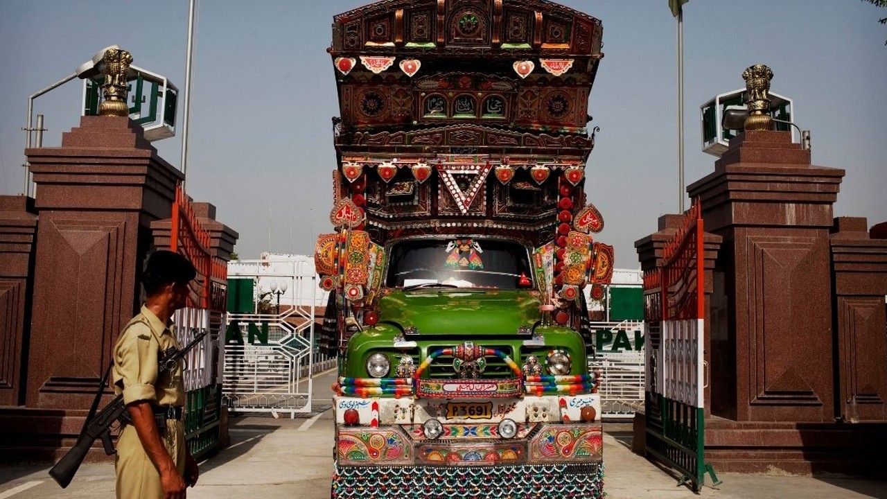 Pakistan grants permission to 150 Afghan trucks to transit to India via Wagah