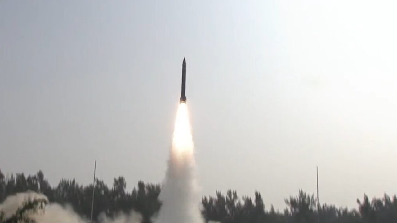 Pakistan successfully conducts training launch of Abdali short range missile