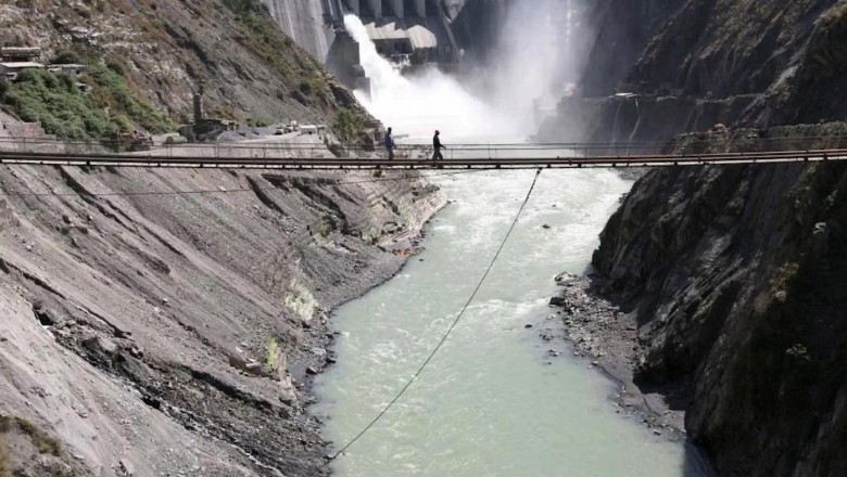 India blocks Chenab River water flow to Pakistan through Baglihar Dam