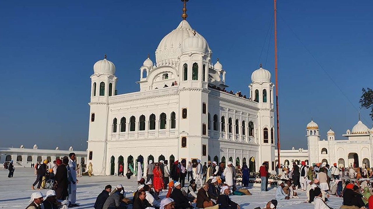 India denies entry to Sikh pilgrims by shutting Kartarpur Corridor
