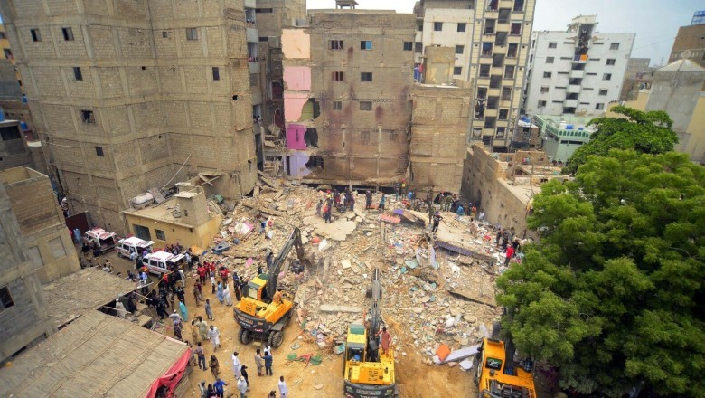 Sindh govt removes SBCA chief over Lyari building collapse
