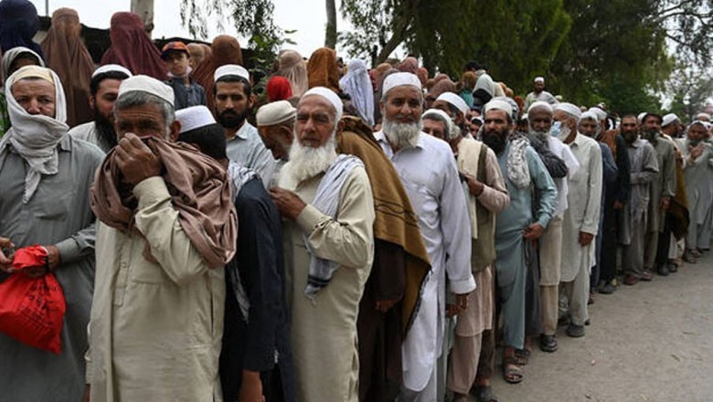 Majority of KP residents say PTI wasting time on protests instead of serving public: survey