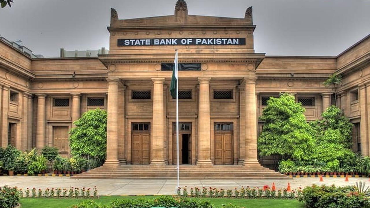 Pakistan registers annual current account surplus after 14-years: SBP