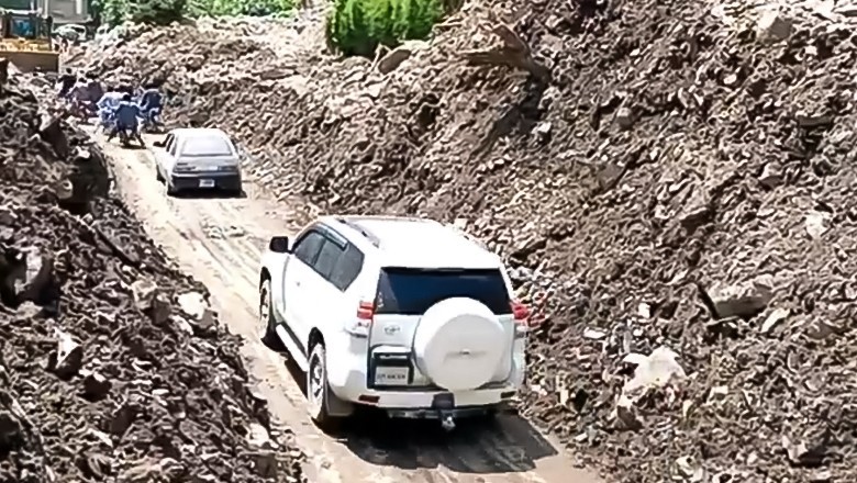 One-way traffic resumes after Babusar Highway partially reopened