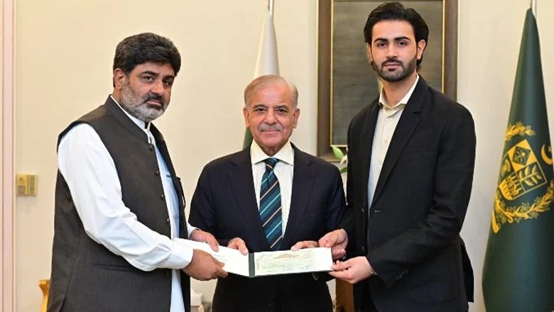 After Karate champ Shahzaib Rind's complaint, PM Shehbaz hands over Rs5m cheque to father